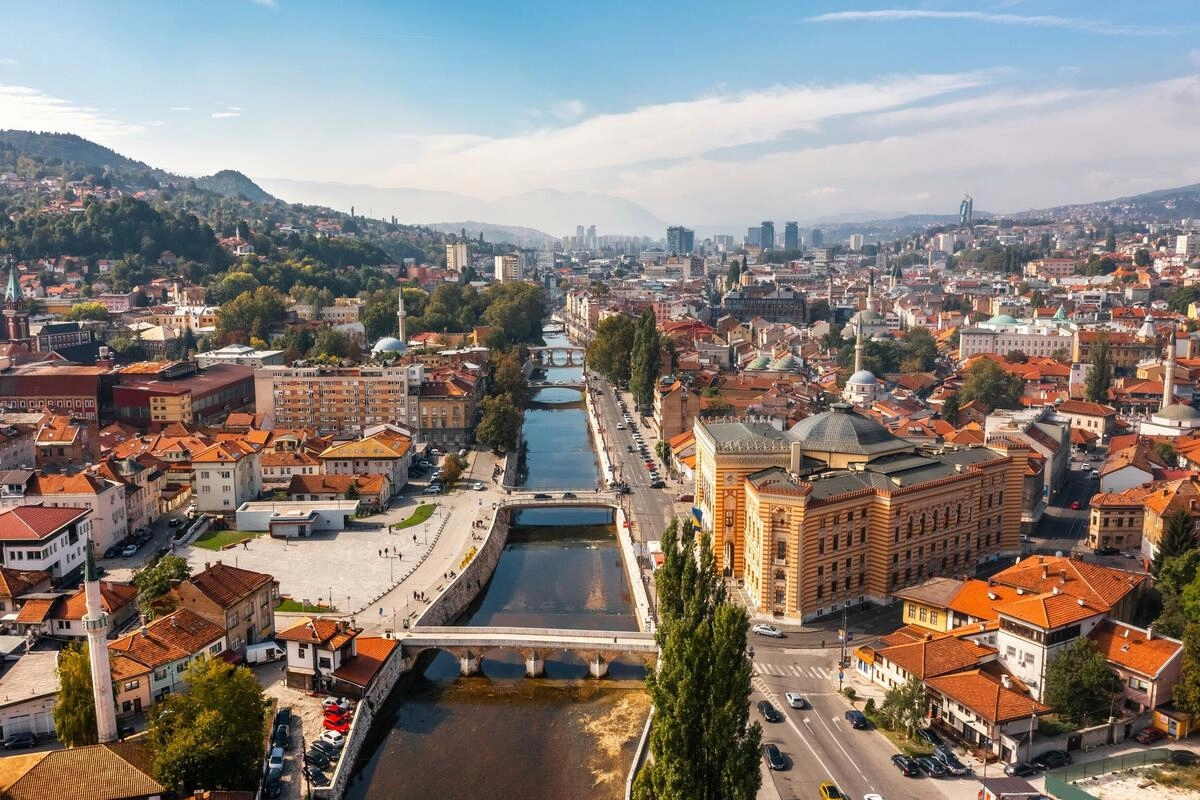 Tko upravlja Sarajevom, Trojka ili radikalno islamističko podzemlje?